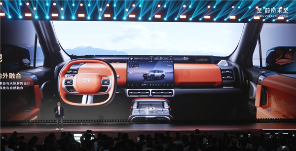 全球首款横渡长江的车来了！捷途纵横G700上市：30.49万起