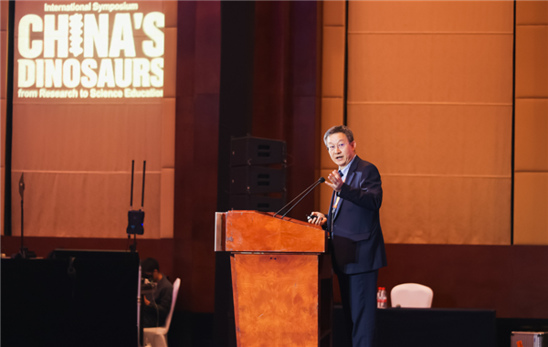 科学家预测:恐龙“复活”有望实现 利用基因编辑DNA