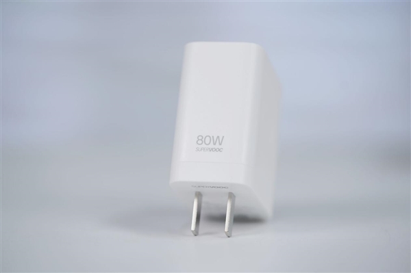 时尚、璀璨、闪耀！OPPO Reno 15评测：6.3英寸掌中影像旗舰！