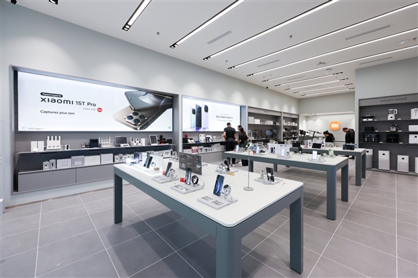 小米之家重返法国!巴黎首店正式开业