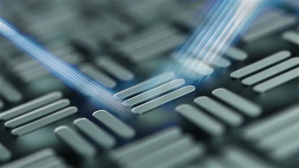 华为Mate 80系列背壳微缩“MATE”字母:灵感来自晶圆制造 光刻级工艺