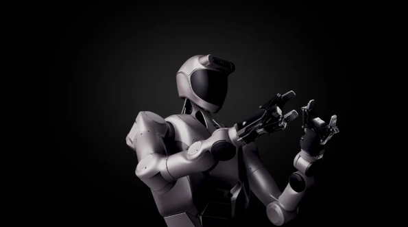 阿童木天兵一号ATOM01迭代升级： 7自由度仿生双臂 单臂可负载12.5kg