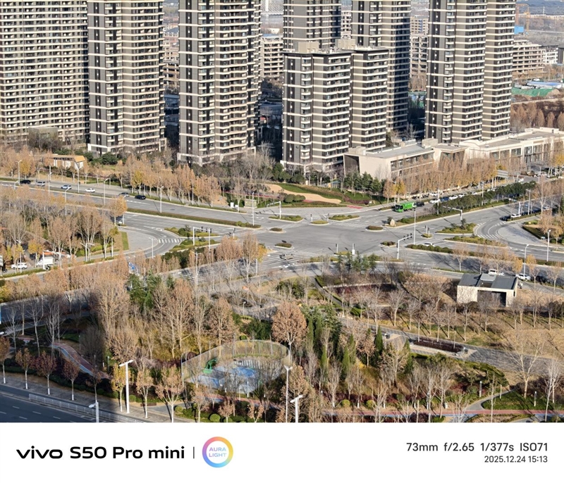 稳步迭代，全面超越：vivo S50 Pro mini 评测：小直屏旗舰的进化标杆