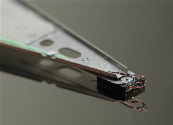 30TB TLC硬盘要价近8万:SSD涨太狠 单位成本已是HDD的16倍