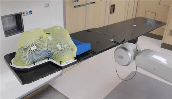 如何用粒子加速器做一把超高效的手术刀？