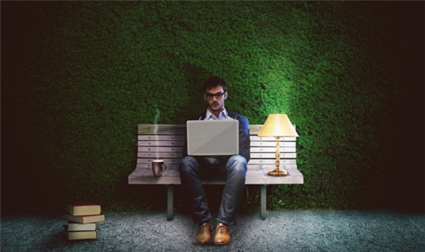 Mistral CEO警告：超过50%的企业软件可能会被AI取代