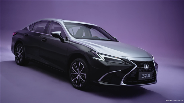 “公路闪电”上新 雷克萨斯ES 200月影双色特别版上市：30.79万起