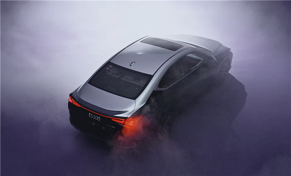 “公路闪电”上新 雷克萨斯ES 200月影双色特别版上市:30.79万起