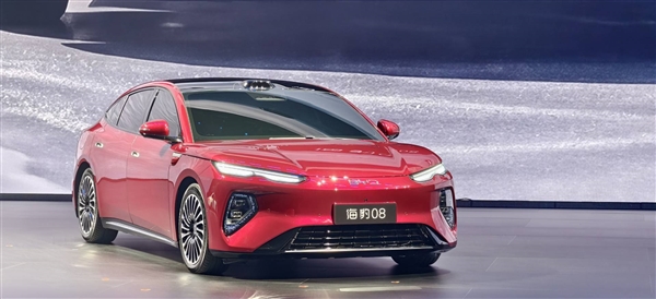 二代刀片电池、后轮转向上车!比亚迪海豹08全球首秀:车长超5.1米