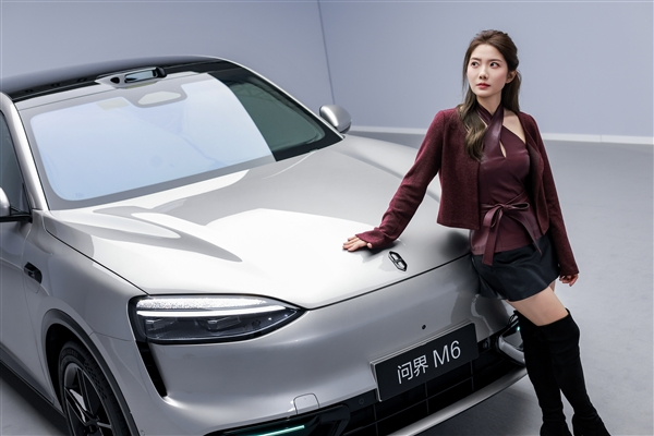 提前锁定大爆款 问界M6内饰曝光：吸引年轻人稳了