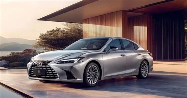 “公路闪电”雷克萨斯ES终于换代 但我觉得不如丰田