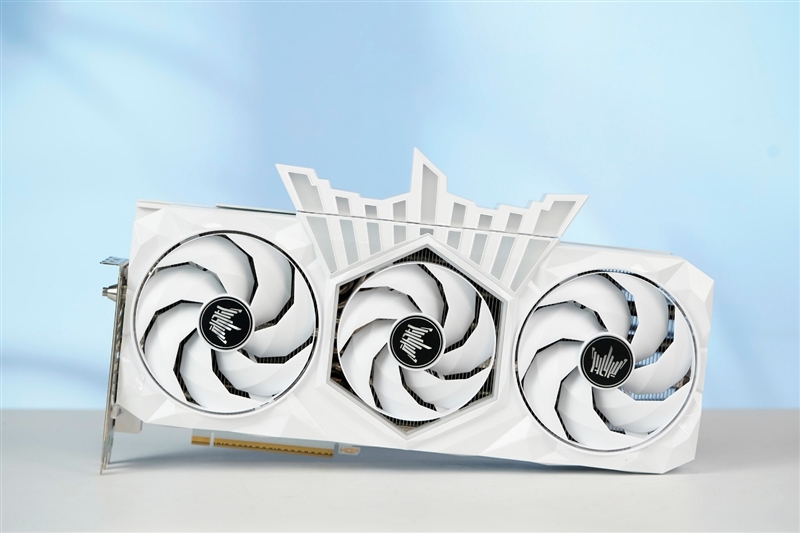 影驰RTX50系列《生化危机9》对比测试:DLSS4提升帧数 路径追踪画质最佳 从主流到高端总有一款适合你