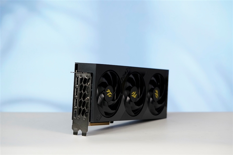 影驰RTX50系列《生化危机9》对比测试:DLSS4提升帧数 路径追踪画质最佳 从主流到高端总有一款适合你