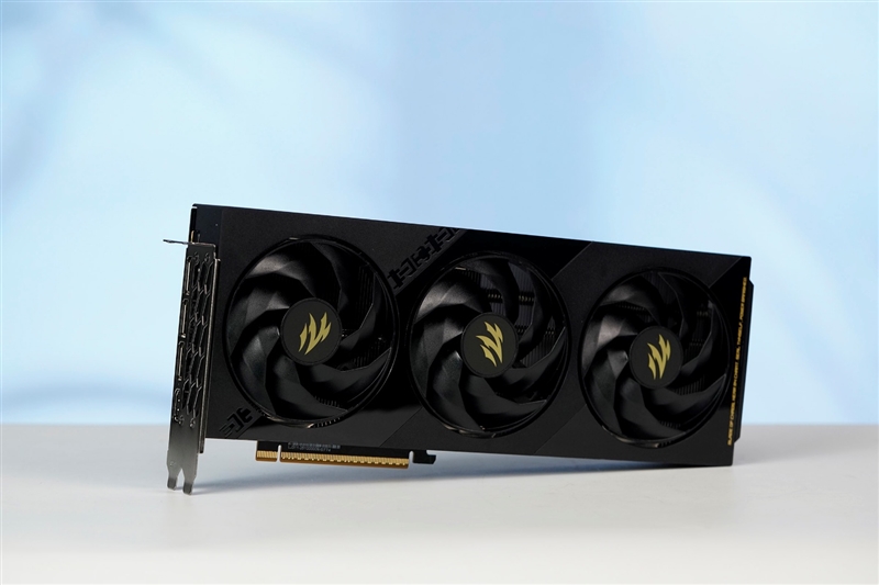 影驰RTX50系列《生化危机9》对比测试:DLSS4提升帧数 路径追踪画质最佳 从主流到高端总有一款适合你