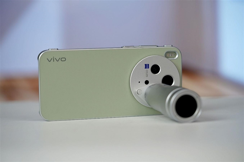 天玑9500搭配蔡司影像 vivo X300s手机全面评测：省心耐用的直屏主力机