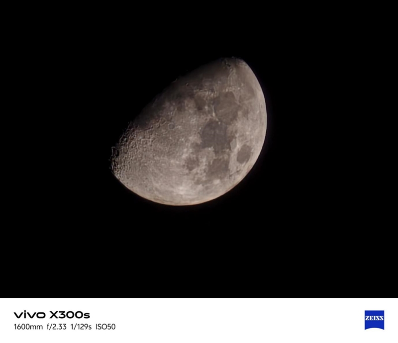 天玑9500搭配蔡司影像 vivo X300s手机全面评测：省心耐用的直屏主力机