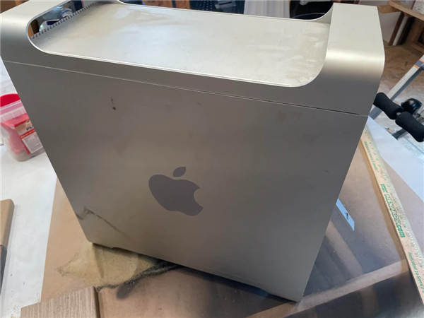 苹果版套娃 买台Mac Pro回家:打开一看里面还藏着一台Mac Pro