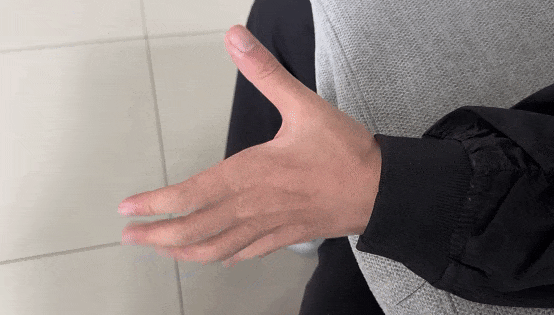 高中生左手莫名发抖半年确诊平山病：长期保持错误坐姿