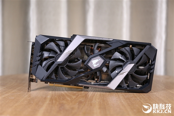 技嘉Aorus RTX 2080 Ti Xtreme 11G显卡拆解图赏