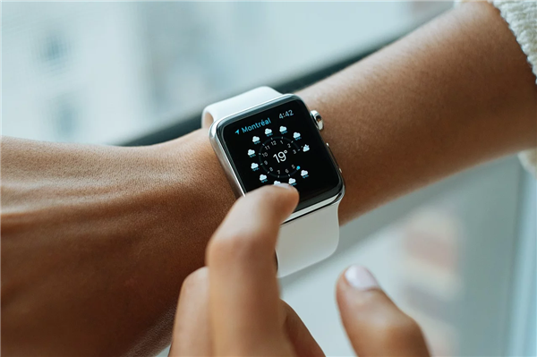 终于能戴口罩解锁iPhone！曝Watch OS 7.4正式版下周发
