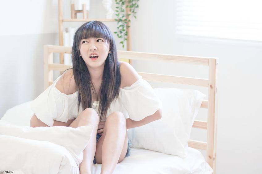 女孩初次来月经，为了身体健康，需做好这9事，别不好意思