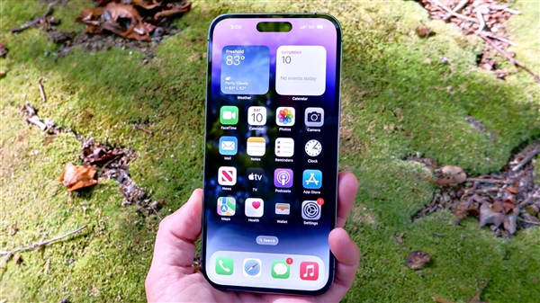 聊胜于无!老外实测iPhone 15 Pro Max 80%充电限制作用不大