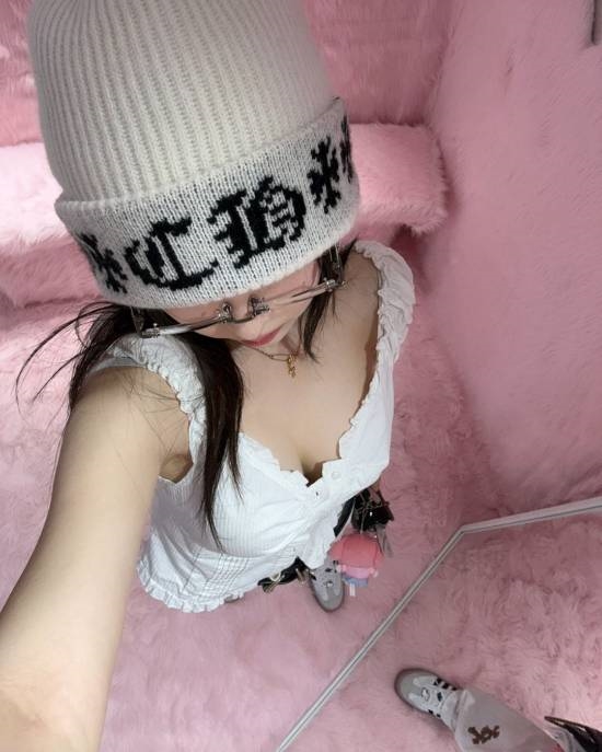 《剑星》体模晒照对比伊芙:像么