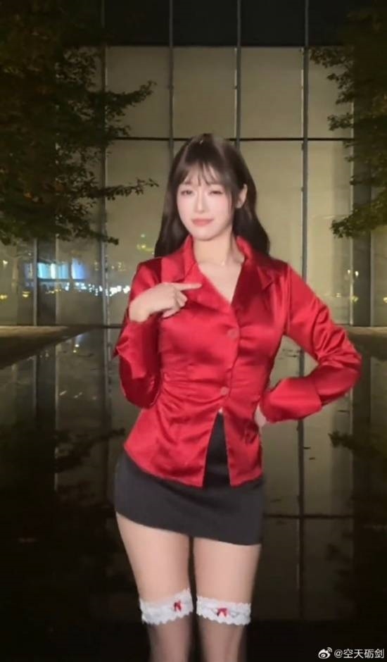 前体操冠军吴柳芳被指擦边？其他人可能，为什么她不可以