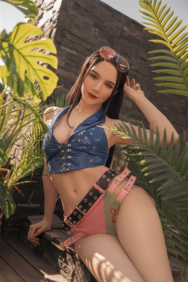 俄罗斯美女COS《巫师3》希里图赏:热辣非凡