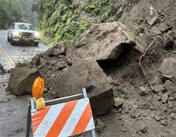 山火后又遭风暴!美国洛杉矶1天下完9个月的雨