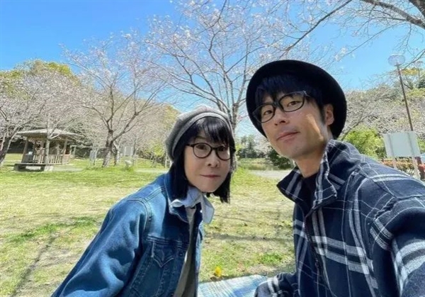 这个日本男人 结婚前才发现：未婚妻已65岁！比他大了25岁