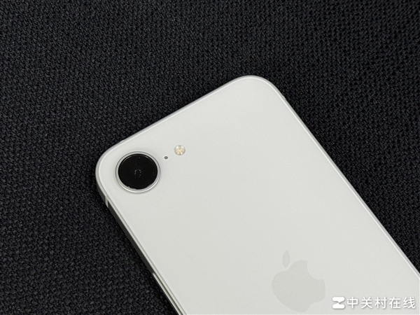 iPhone 16e上手:库克“刀法”过于精湛
