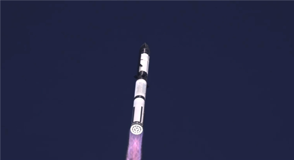 马斯克旗下SpaceX星舰第八次试飞发射:将部署四颗星链模拟器