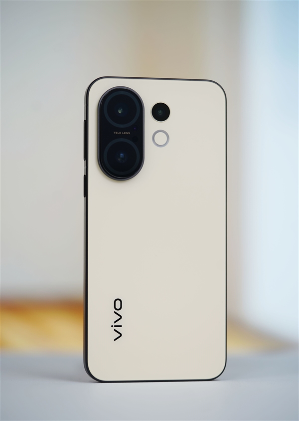 6.31英寸完美小直屏!vivo S30 Pro mini图赏