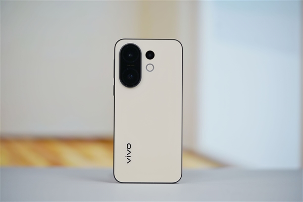 6.31英寸完美小直屏!vivo S30 Pro mini图赏
