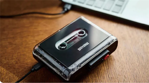 情怀杀+黑科技!日本Maxell新磁带机融合蓝牙/USB-C:645元开售秒光