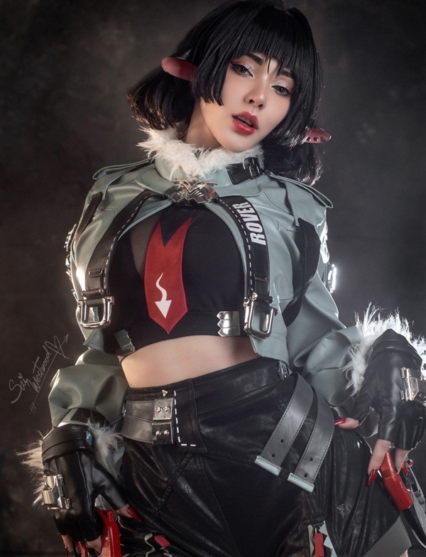 《漫威争锋》灵蝶超美COS 完美曲线让人一览无遗